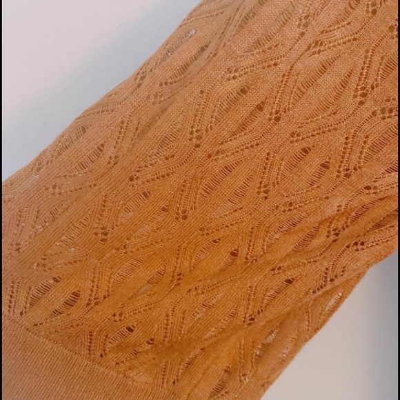 Sweater - Picture 4 of 4